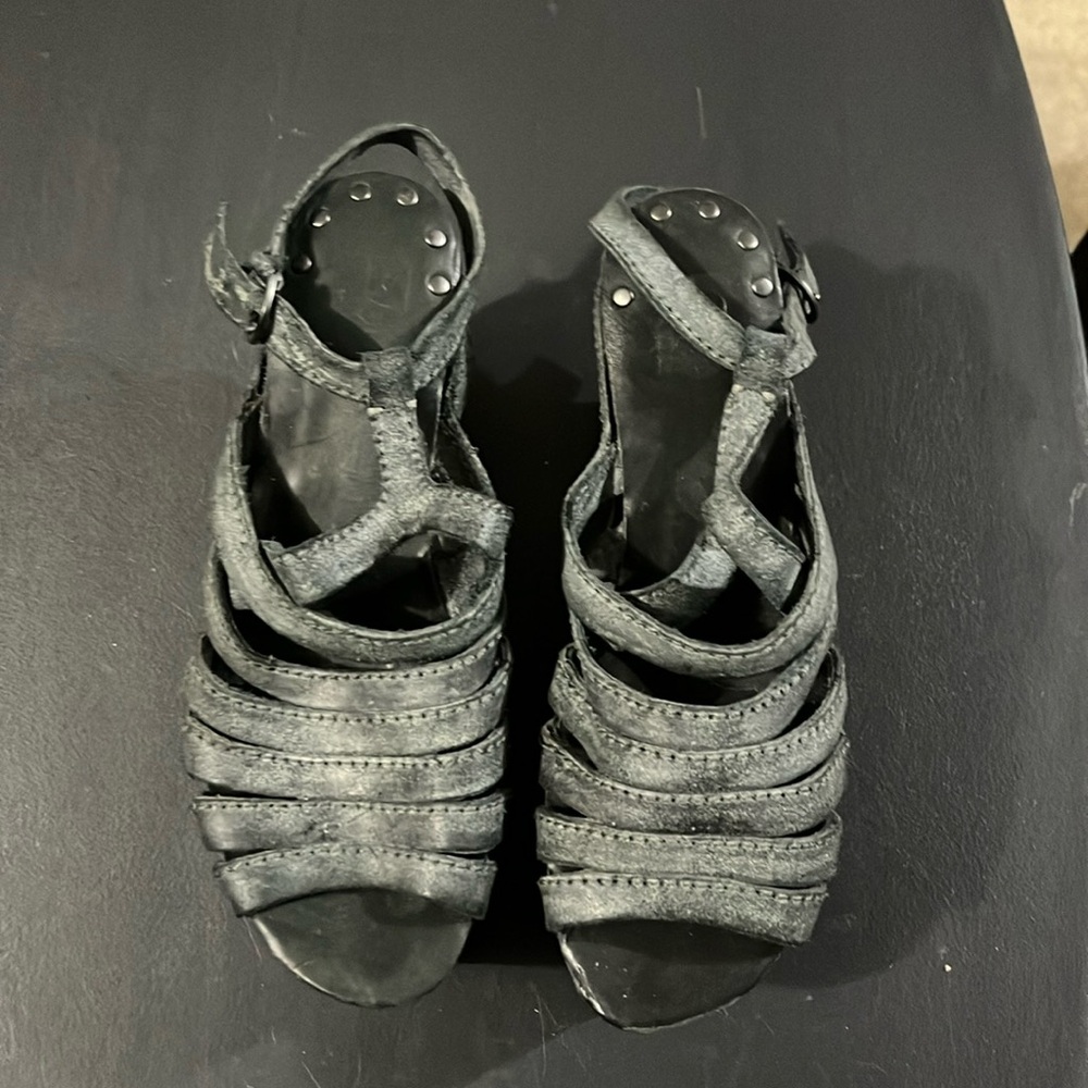Joes Jeans platform sandals Y2K